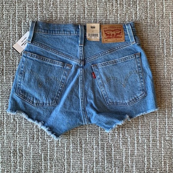 Levi's 501 Original High-Rise Cut-Off Jean Shorts - Picture 7 of 7